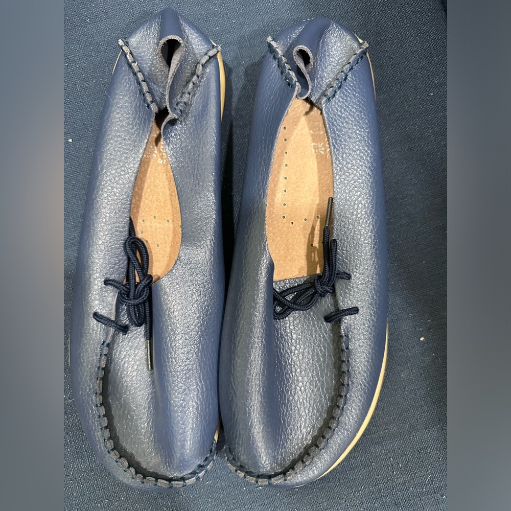 Women’s shoes